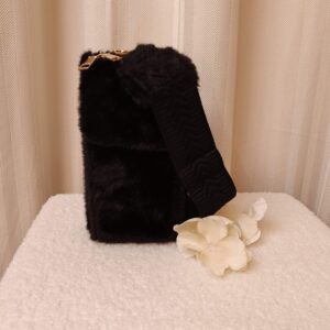 Telefoontasje faux fur | Zwart