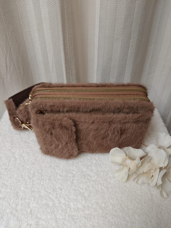 Telefoontasje faux fur | Bruin
