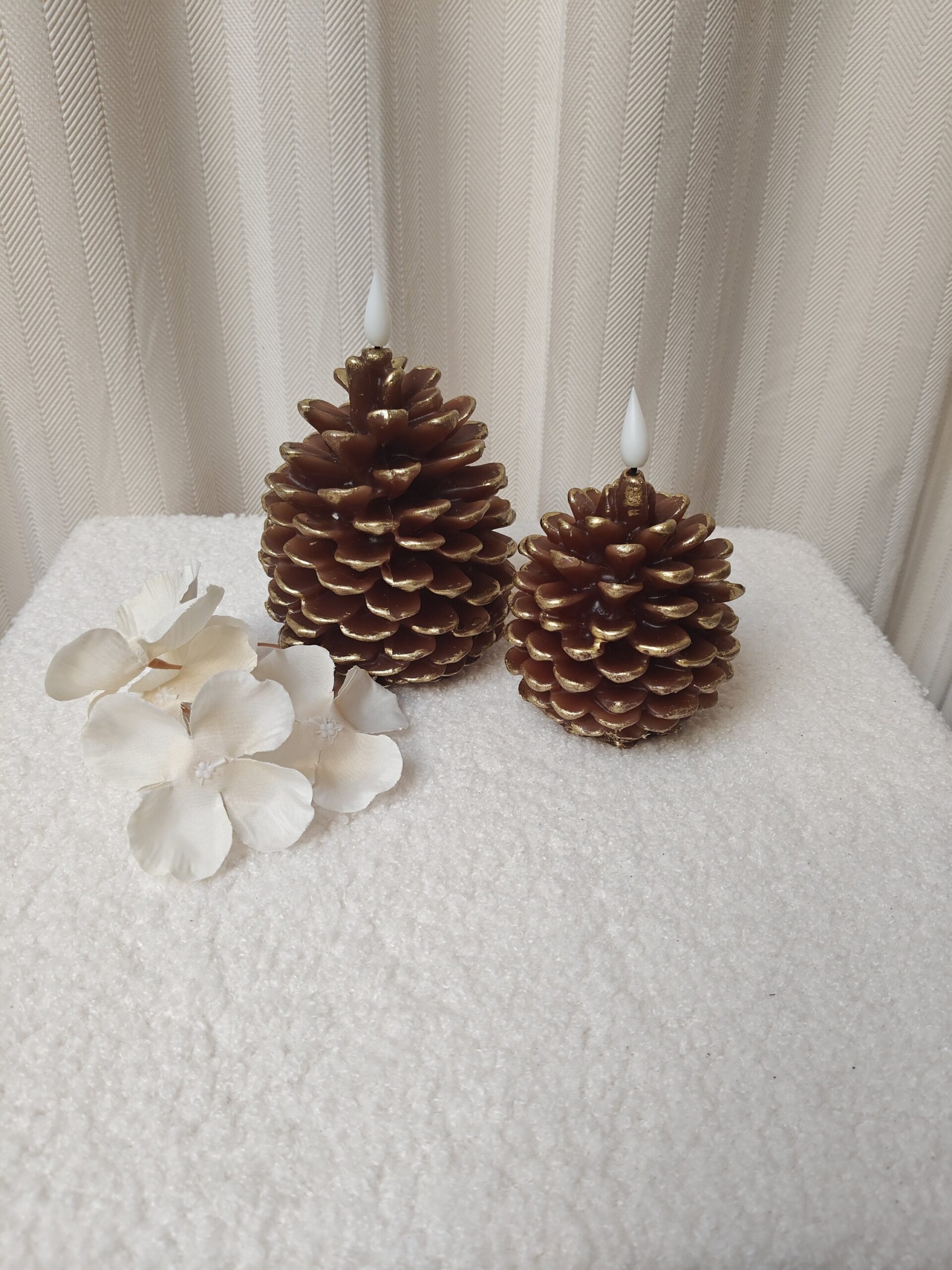 LED-dennenappel | bruin/goud